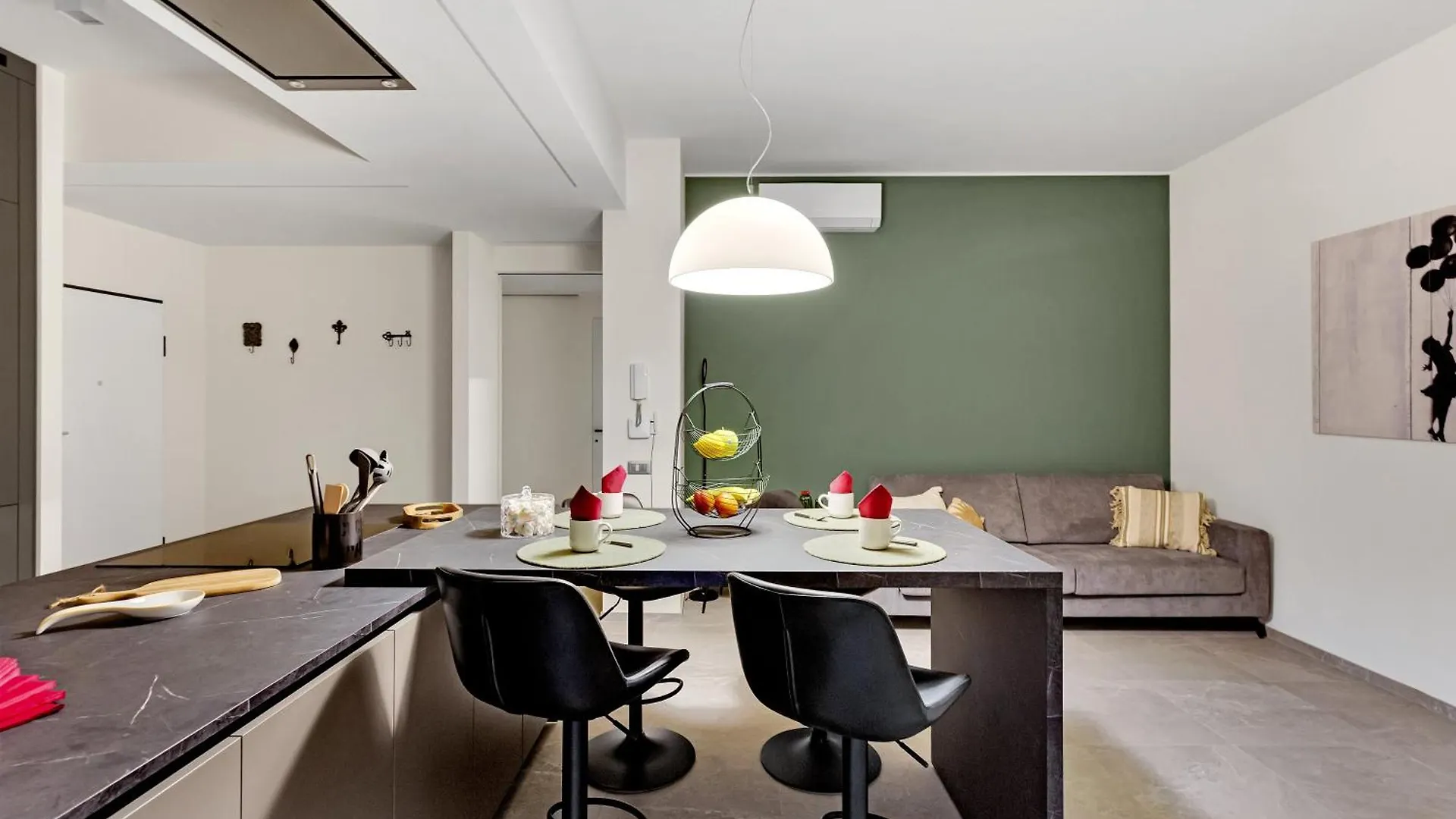 Cozy Home Primaticcio - Affitti Brevi Italia contacts